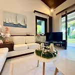 By The Sea And Pool Villa
