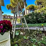 Вилла By The Sea And Pool *
