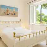 By The Sea And Pool Villa Lignano Sabbiadoro