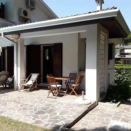 Вилла By The Sea And Pool *