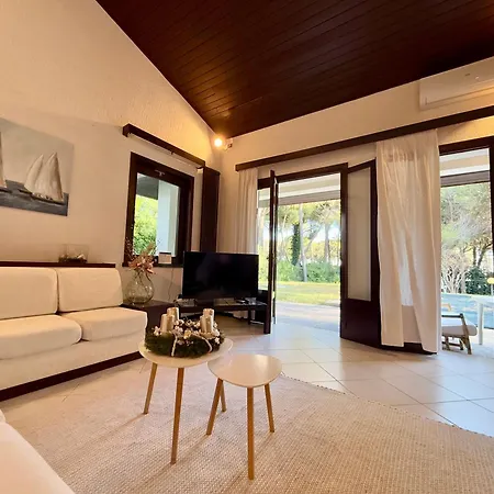 Villa By The Sea And Shared Pool Lignano Sabbiadoro