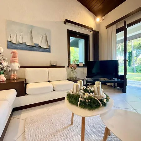 By The Sea And Shared Pool Villa