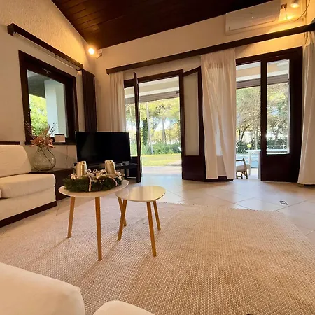 By The Sea And Pool Villa