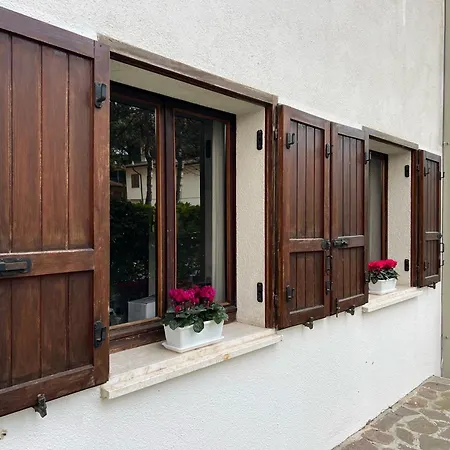 Villa By The Sea And Pool